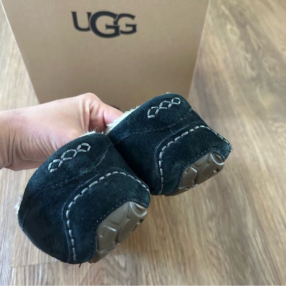 UGG Ansley black suede fur slippers slides slip on shoes women’s 7 - Picture 5 of 9